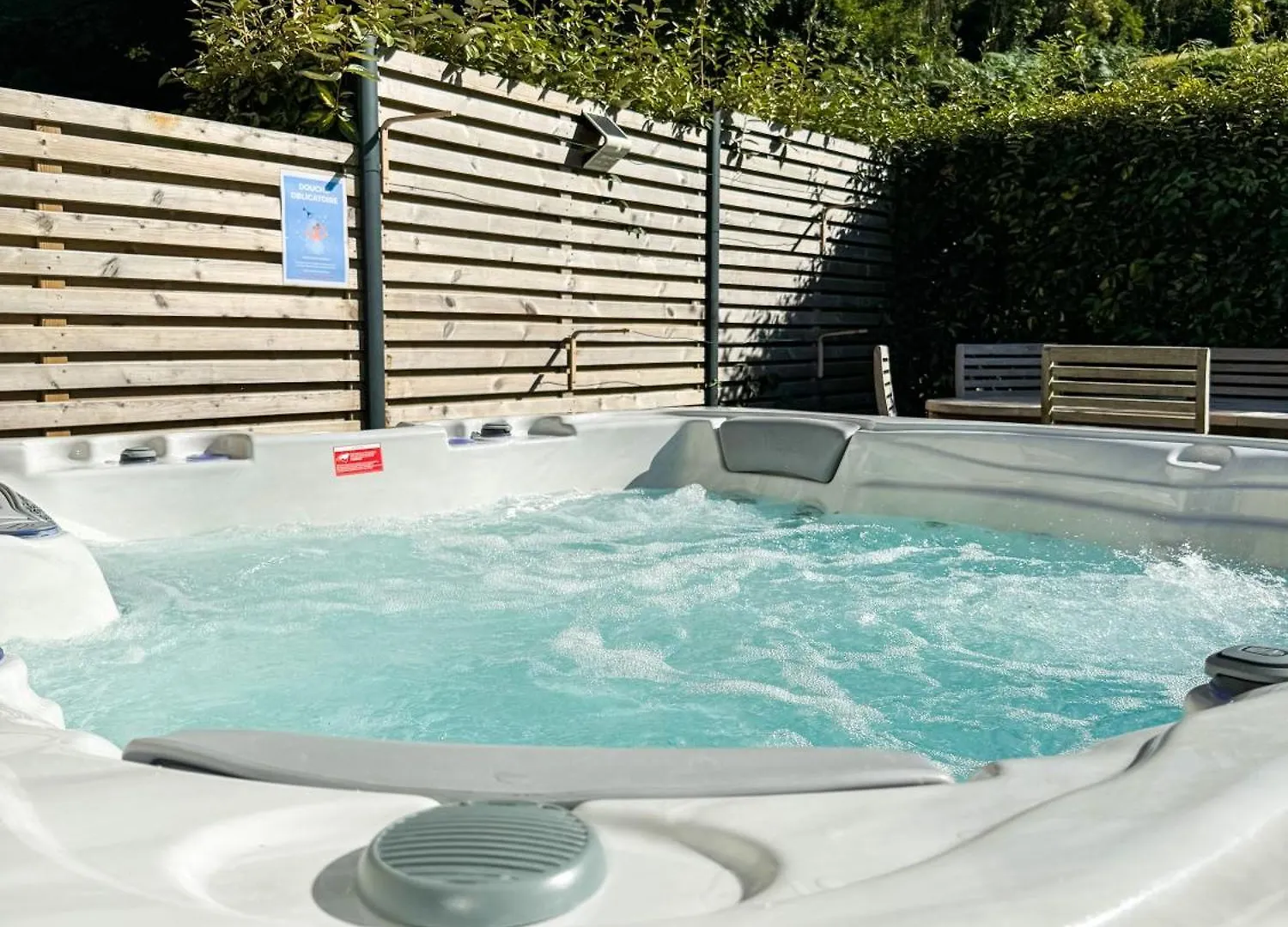 Jacuzzi Professionel Les Pieds Dans L'Eau Plage A 50 M Trevou-Treguignec Holiday home