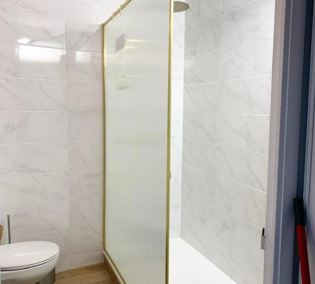 Holiday home Jacuzzi Professionel Les Pieds Dans L'Eau Plage A 50 M Trevou-Treguignec France